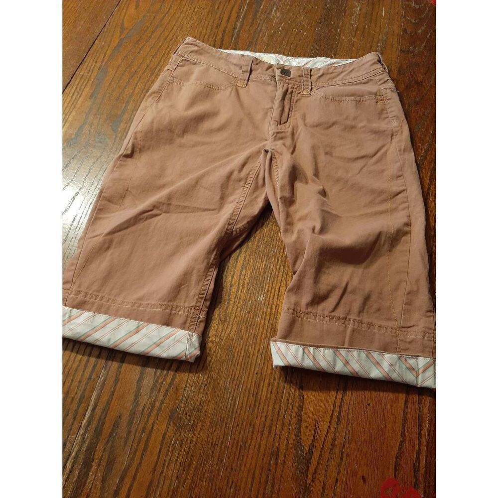 Size 4 Mountain Hardwear Brown Mid Rise Shorts Capris Cuffed Hem Pockets